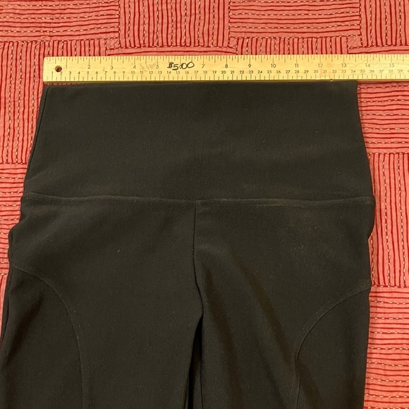 Ruelle (made in Canada) women’s small stretch fabric pants - Picture 3 of 14